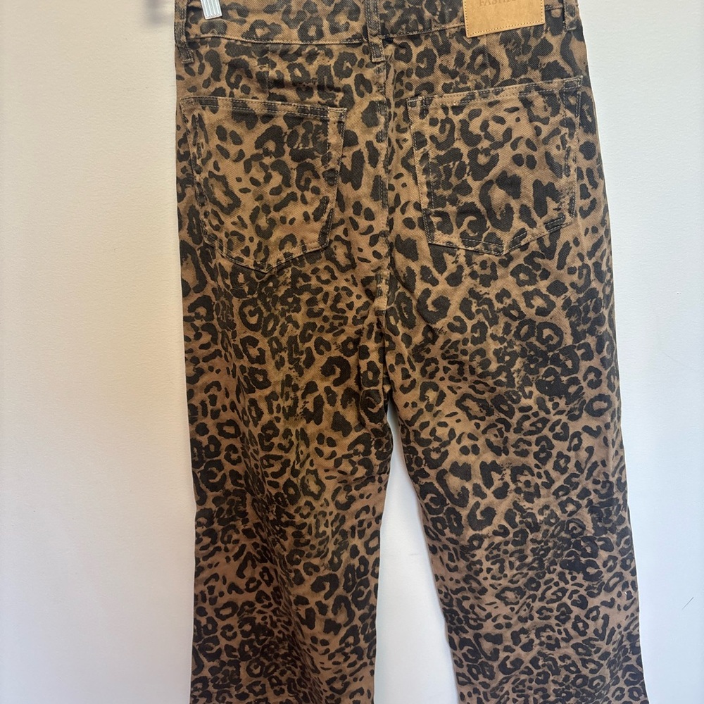 Amazon Leopard Print Wide Leg Pants - Picture 4 of 4
